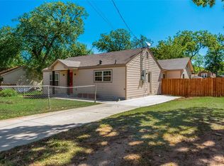 1322 Betty Ln, Haltom City, TX 76117