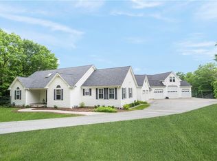 105 Stubble Brook Rd, West Greenwich, RI 02817