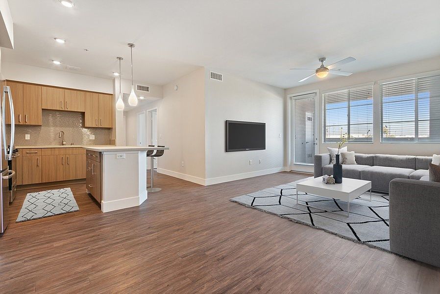 Kitchin/Dining & Living room