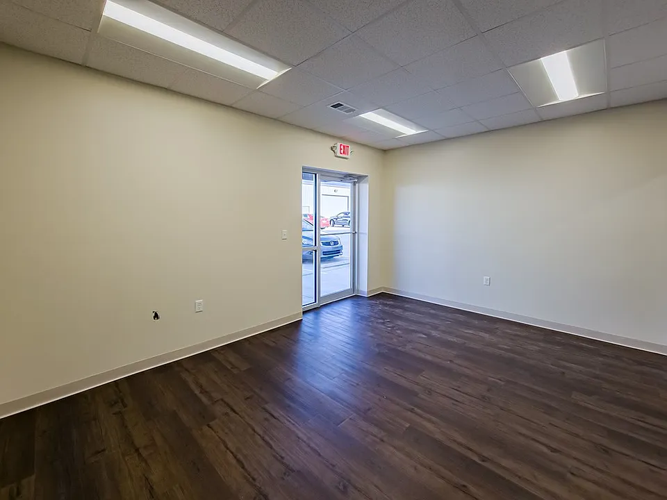 Building Photo 5