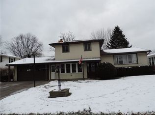 18 Debby Ln, Rochester, NY 14606