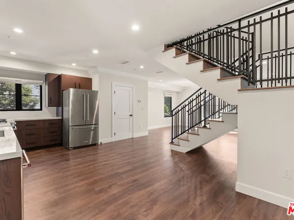 1153 N Beachwood Dr APT 1, Los Angeles, CA 90038