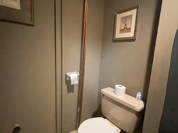 653 Broadway image 12 of 13