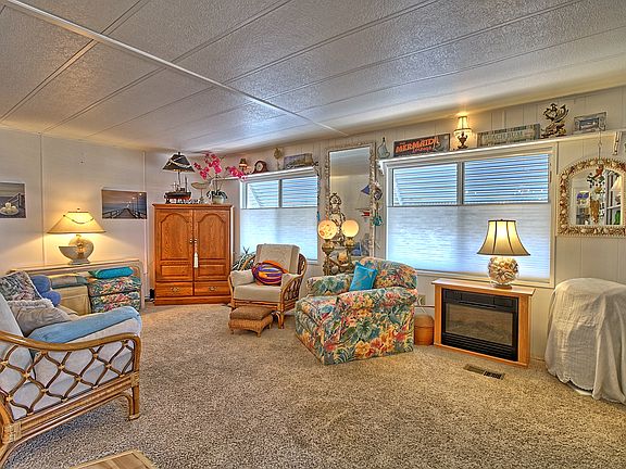 2nd image of 56 Lilac Way #56