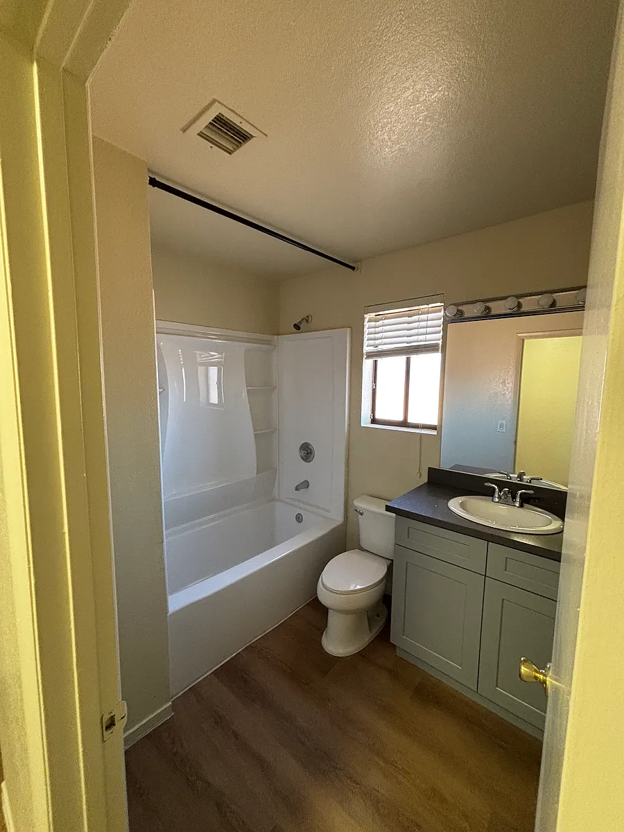 Building Photo - 1380 Operetta Way