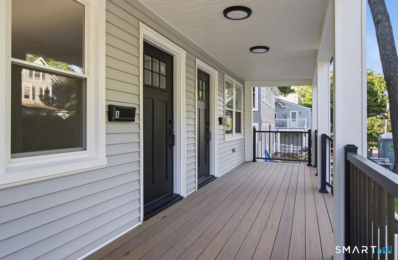 8 Farley St — Photo 3
