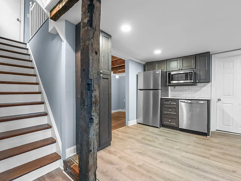 206 Ann St #1 — Photo 6