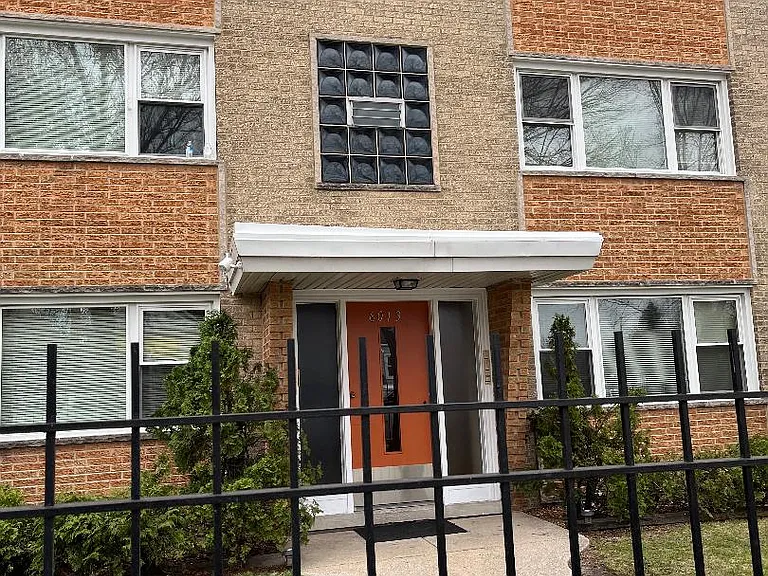 6013 N Damen Ave #2 — Photo 8