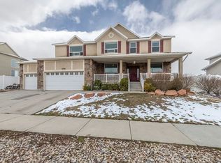 8306 S Water Oak Dr, West Jordan, UT 84081