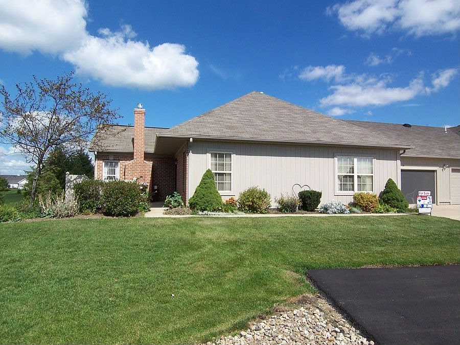 1st image of 16 Woodberry Dr