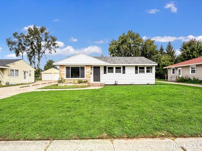 1133 32nd St SW, Wyoming, MI, 49509
