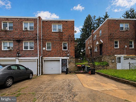 3rd image of 1010 E Cliveden St