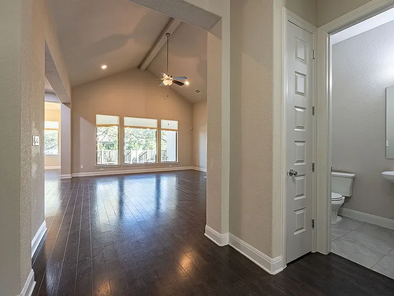 205 Barefoot Park Ln — Photo 8