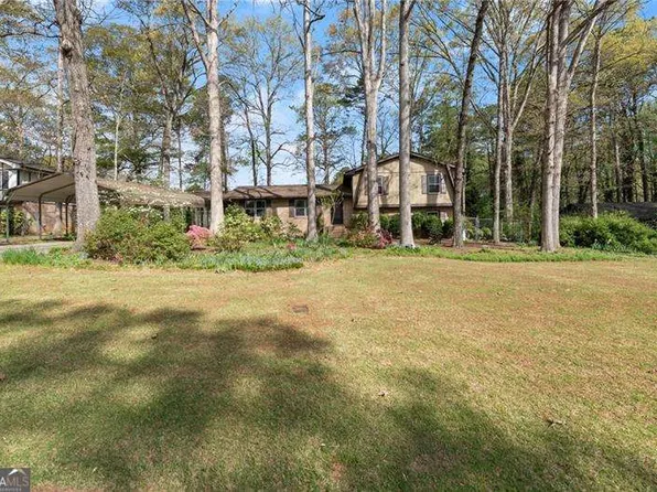 587 Coast Oak Cir, Lawrenceville, GA 30046