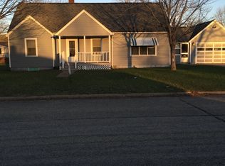 960 S. 6th St, Prairie du Chien, WI 53821