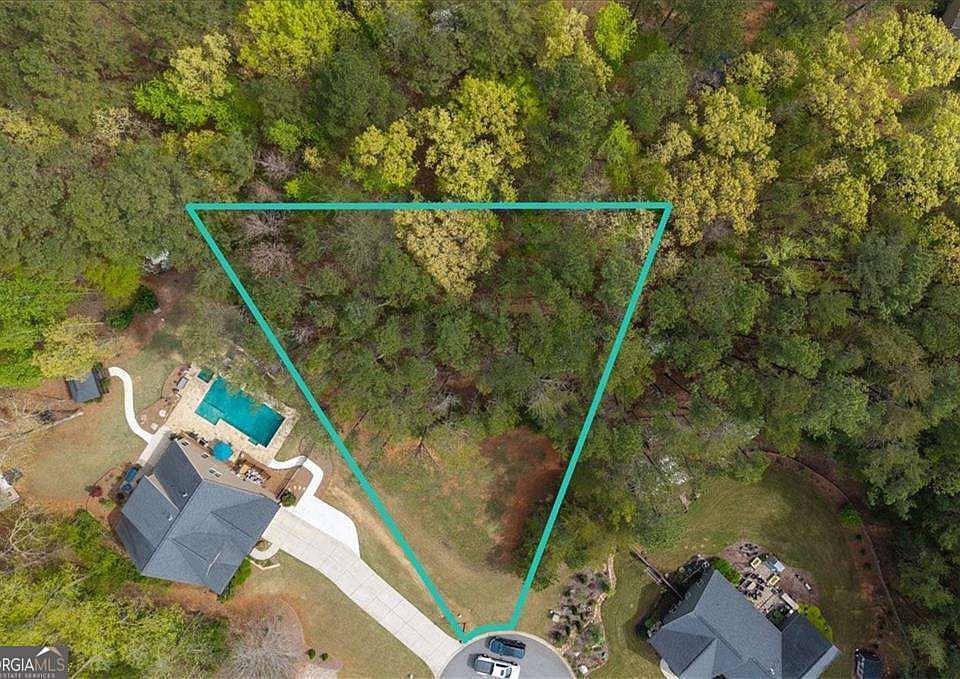 1st image of 18 Pinoak Trl SE