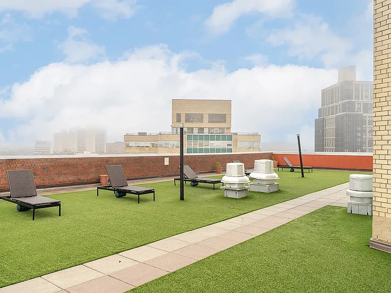 97-45 Queens Blvd #Penthouse 7 — Photo 27