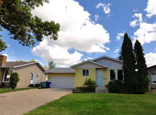 407 Wathaman Cres, Saskatoon, SK S7K4P8
