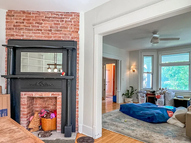 118 E Park St — Photo 6
