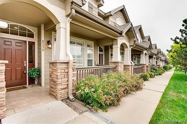 8356 Stonybridge Circle — Photo 2