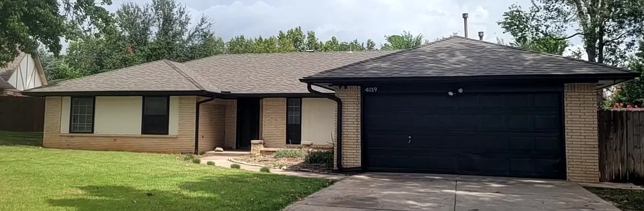 3 bed, 2.5 bath, 2118 sqft, $1,995 — Photo 2