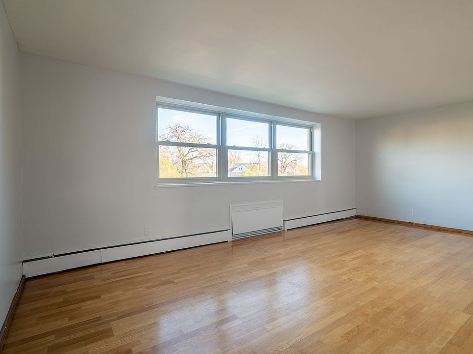 1st image of 1974 Delaware Ave #3