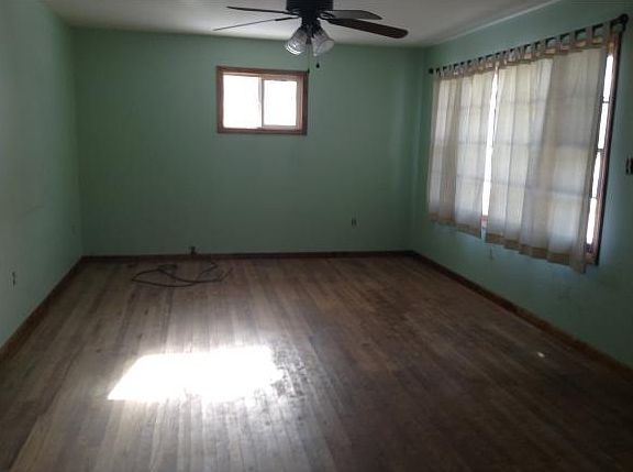 2nd image of 501 N Warpath Dr