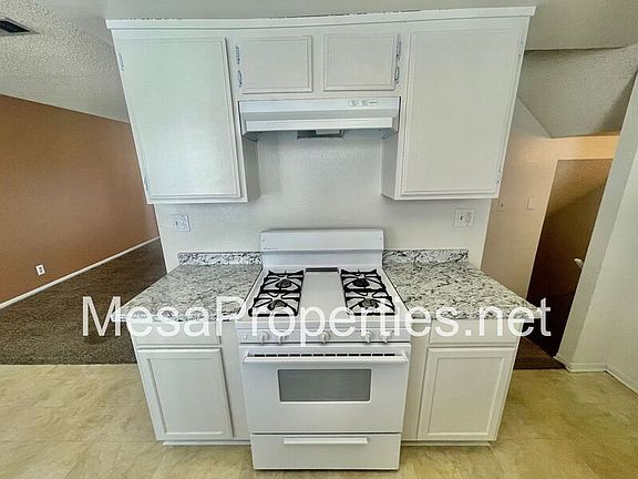 5th image of 13444 Tracy St APT P
