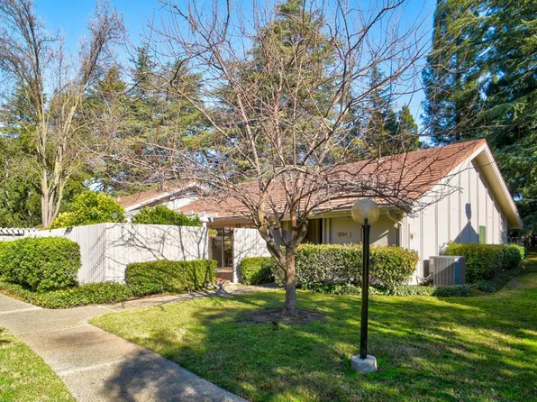 2319 American River Dr, Sacramento, CA 95825