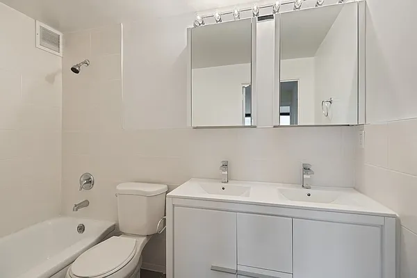 Sold by Shares of New York Marketing LLC | media 22