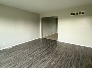 5510 N Division St #5510, Davenport, IA 52806