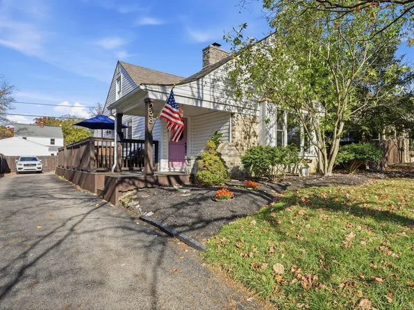 238 W Henderson Rd, Columbus, OH 43214
