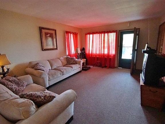 5th image of 3612 Schwartze Ave APT 2