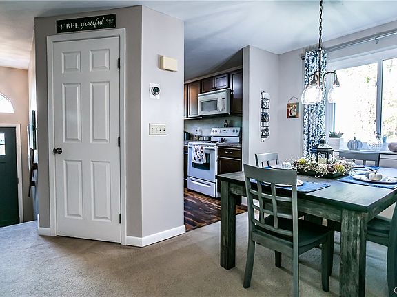 2nd image of 149 Iron Oak Cir