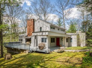 4 Castle Hill Rd, Stockbridge, MA 01262