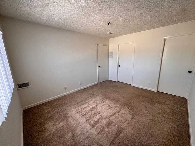 10323 Woodbine — Photo 34