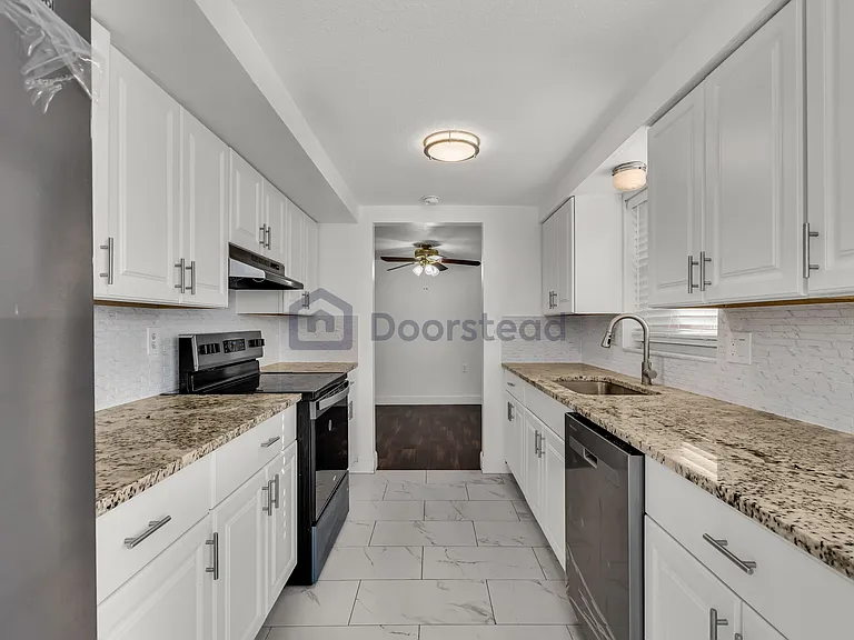 5108 Sandalwood Dr — Photo 16