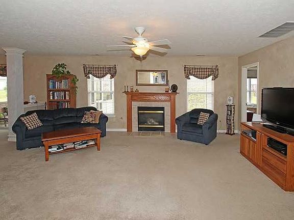 5th image of 7720 Tuscarora Pl
