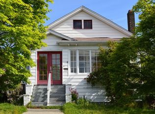 1014 N 48th St, Seattle, WA 98103