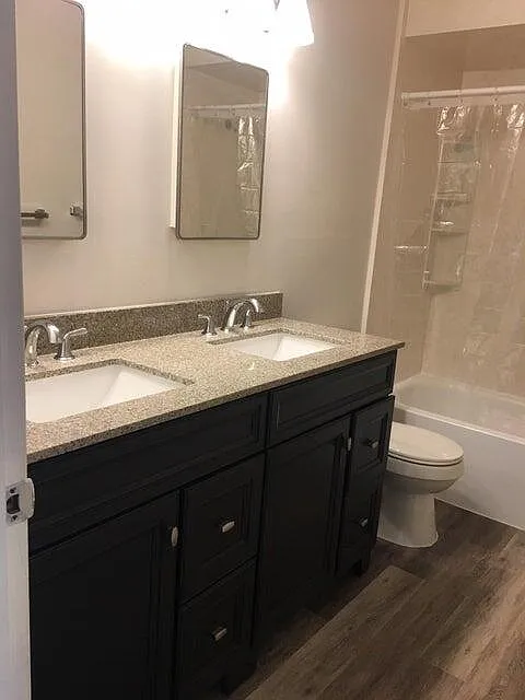 2 bed, 1.0 bath, 5208 sqft, $2,300 — Photo 4