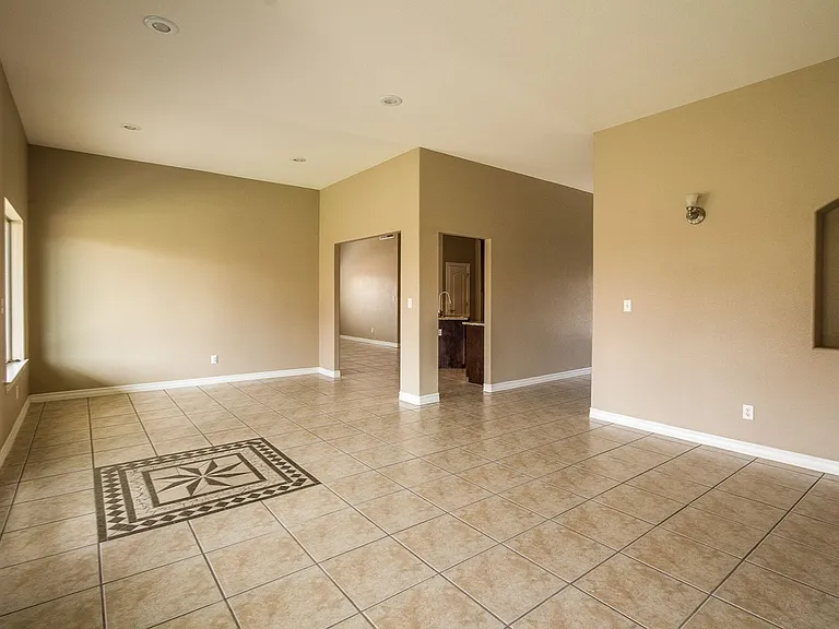 536 Via De Los Arboles — Photo 8