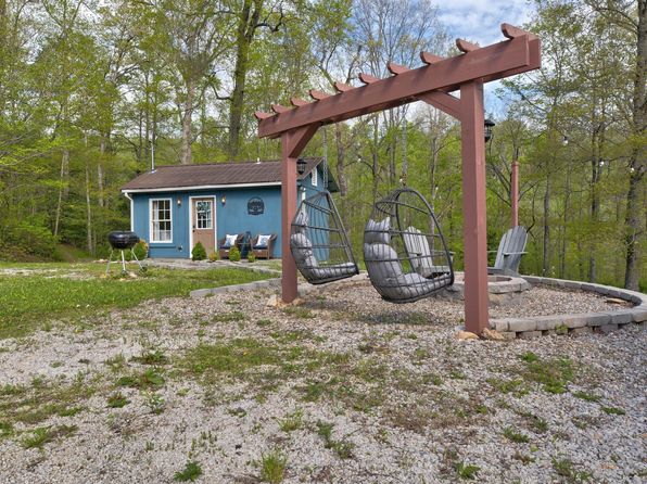 1422 High Rock Rd, Stanton, KY 40380
