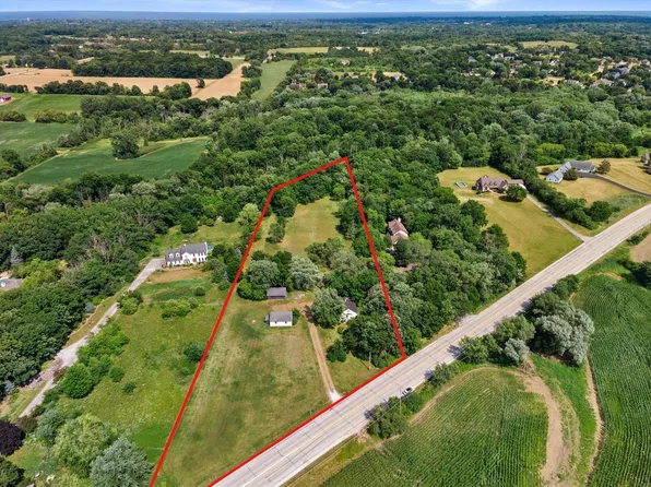 5543 38 HIGHWAY, Caledonia, WI 53108
