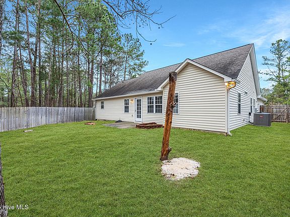 4th image of 3433 Preakness Place