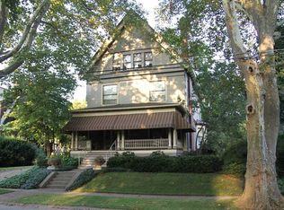 634 9th St, Oakmont, PA 15139