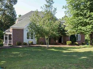 2262 Oakridge Ct, Charlottesville, VA 22911