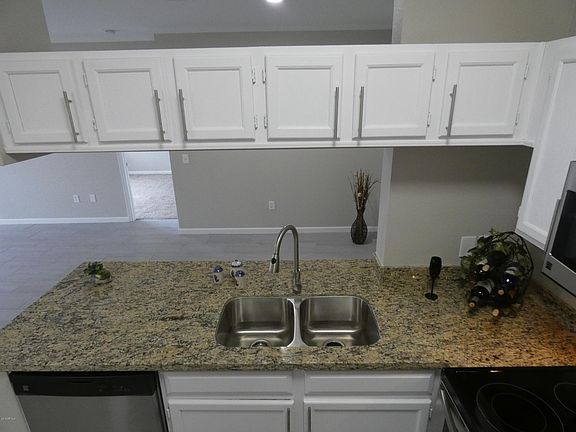 2nd image of 16013 S Desert Foothills Pkwy APT 1027