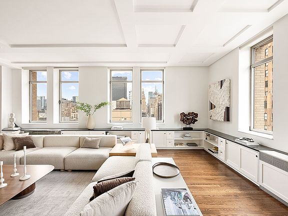 4th image of 252 7th Ave APT 17I
