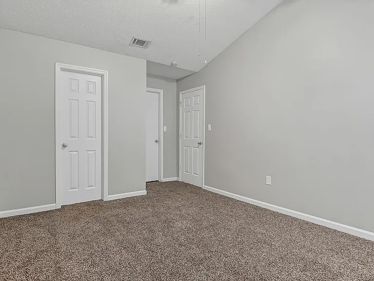 Springlake Apartments — Photo 63