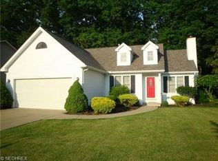 742 Song Bird St, Elyria, OH 44035